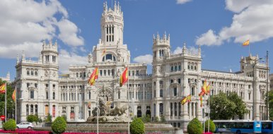 LA VIÑA defiende ante el Ayuntamiento de Madrid la lucha contra la competencia desleal, las terrazas y la promoción del turismo - Hostelería Madrid
