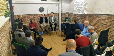 Vecinos, hosteleros y arquitectos debaten sobre el futuro de las terrazas en Malasaña - Hostelería Madrid