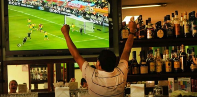 La Federación Española de Hostelería pide a Competencia que estudie la subida general de las tarifas del fútbol en los bares - Hostelería Madrid