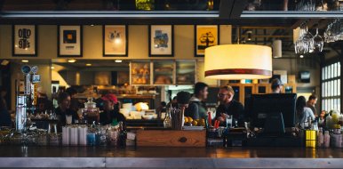 Los bares y restaurantes de Madrid facturan un 5,4% más en mayo - Hostelería Madrid