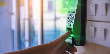 La Agencia Española de Protección de Datos desautoriza los sistemas biométricos como sistema para fichaje del personal - Hostelería Madrid
