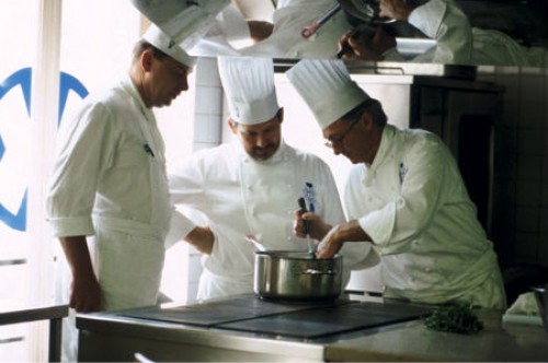 El coste laboral en los restaurantes y bares cayó un 3,4% - La Viña