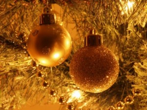christmas_tree_decorations_200943