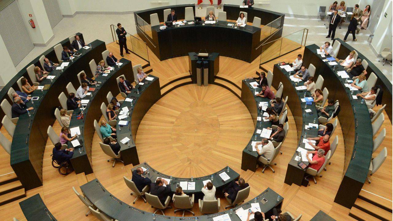 LA VIÑA defiende a la hostelería madrileña ante el Pleno del Ayuntamiento de Madrid - La Viña LA VIÑA defiende a la hostelería madrileña ante el Pleno del Ayuntamiento de Madrid - La Viña