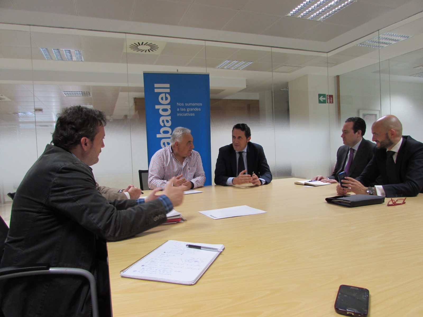 LA VIÑA negocia una tarifa plana para el TPV con el Banco Sabadell - La Viña LA VIÑA negocia una tarifa plana para el TPV con el Banco Sabadell - La Viña