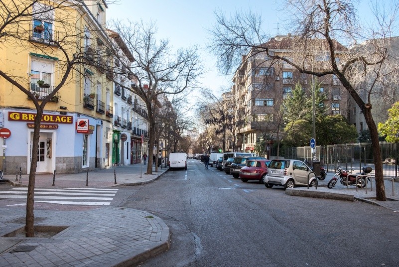 Restringida la circulación en la Calle Galileo en el tramo entre Fdo. Garrido y Menéndez Valdés - La Viña Restringida la circulación en la Calle Galileo en el tramo entre Fdo. Garrido y Menéndez Valdés - La Viña