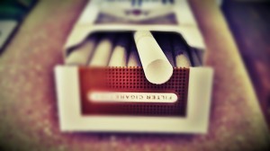 cigarette 616691 1920