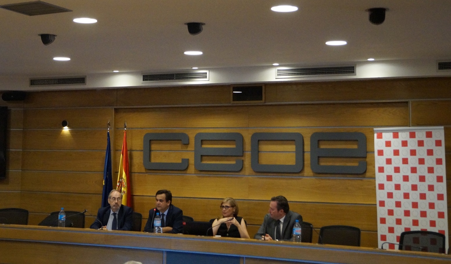 El Director Territorial Jefe de la Inspección de Trabajo de Madrid asegura que no habrá excepciones para las pymes en el registro de jornada - La Viña
