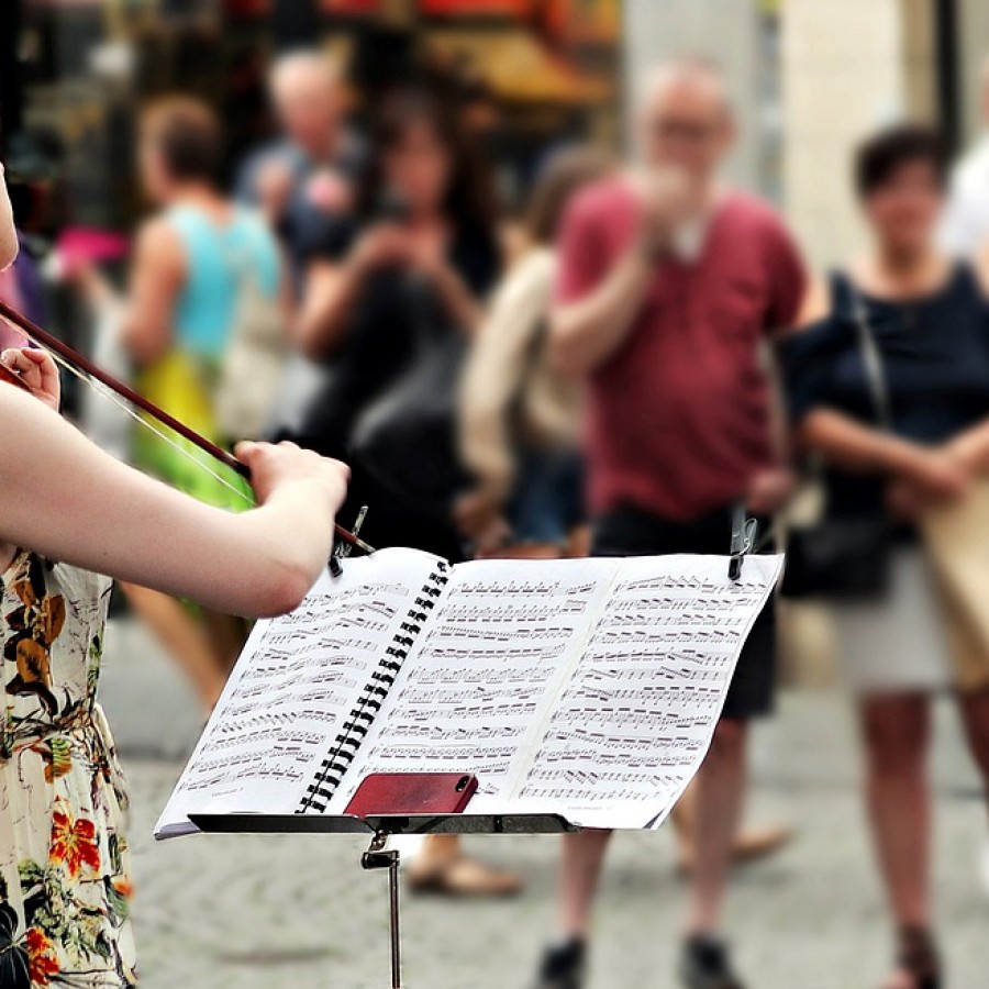 Los límites de la música callejera en el Distrito Centro de Madrid - Hostelería Madrid Los límites de la música callejera en el Distrito Centro de Madrid - Hostelería Madrid