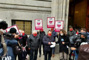 La Hostelería protesta frente al Ministerio de Hacienda reclamando las ayudas que no llegan a las empresas - Hostelería Madrid