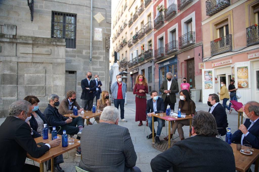 Hostelería Madrid inicia una ronda de reuniones con los partidos políticos para trasladarles las necesidades del sector - La Viña
