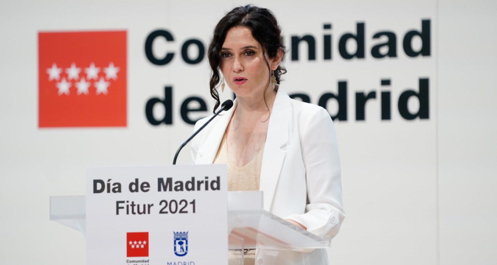 Ayuso celebra en FITUR la llegada del «pasaporte COVID» a partir del 1 de julio - La Viña