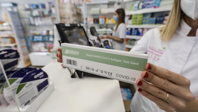 Móstoles reparte test de antígenos gratuitos a comercio y hostelería - La Viña Móstoles reparte test de antígenos gratuitos a comercio y hostelería - La Viña