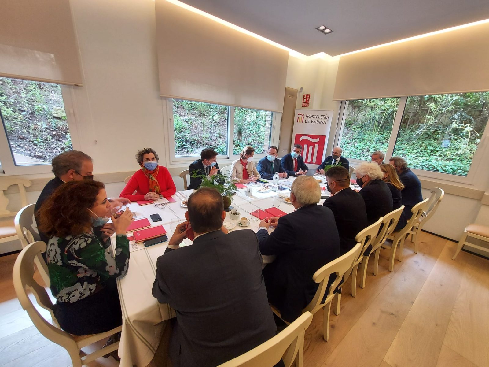 La ministra de Turismo sitúa a la gastronomía española como protagonista en la recuperación del sector - La Viña La ministra de Turismo sitúa a la gastronomía española como protagonista en la recuperación del sector - La Viña