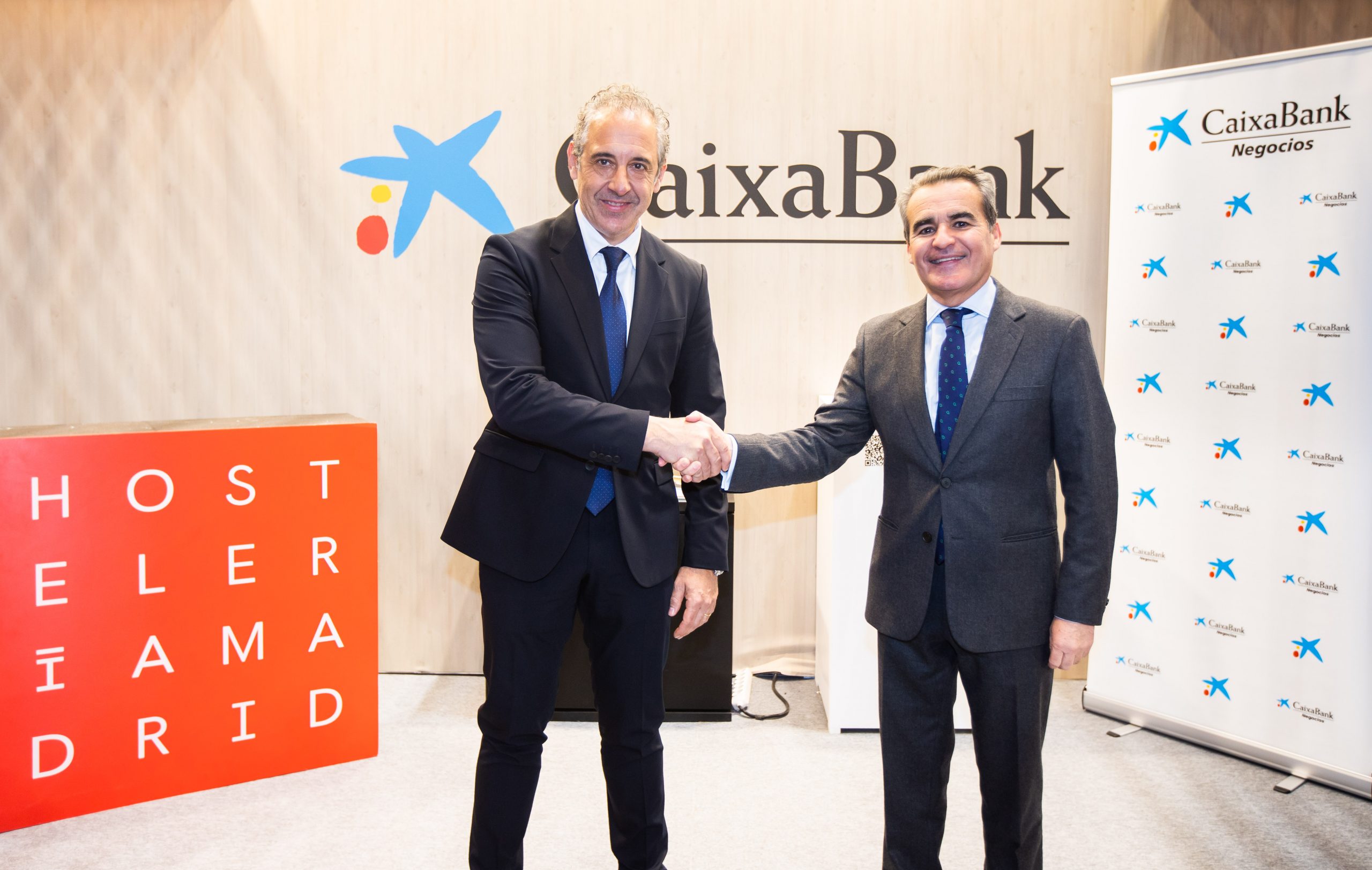 Hostelería Madrid suscribe un acuerdo con Caixabank con servicios exclusivos para el canal Horeca - La Viña