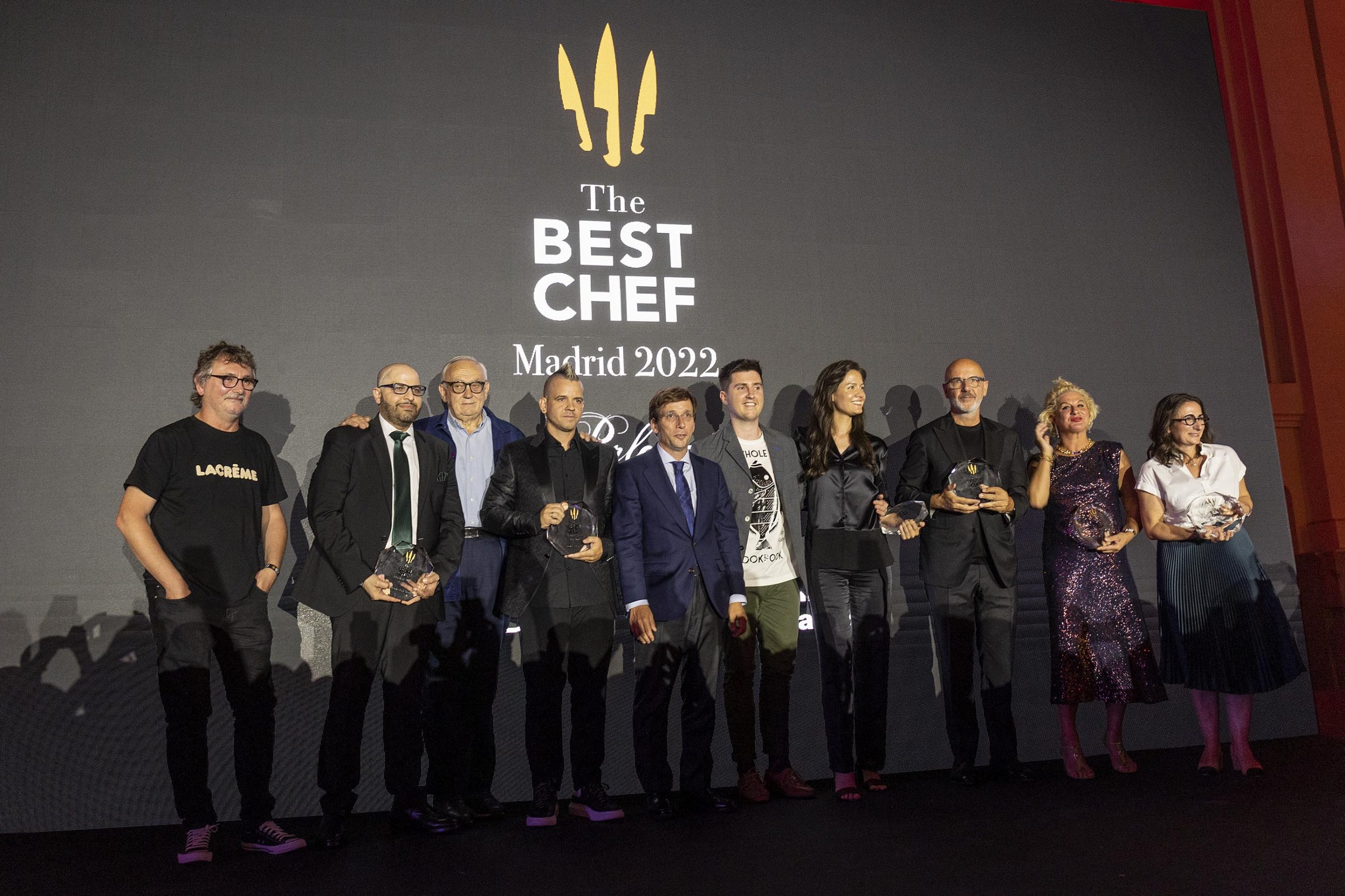 Dabiz Muñoz repite triunfo como mejor cocinero en los VI premios The Best Chef Awards - La Viña