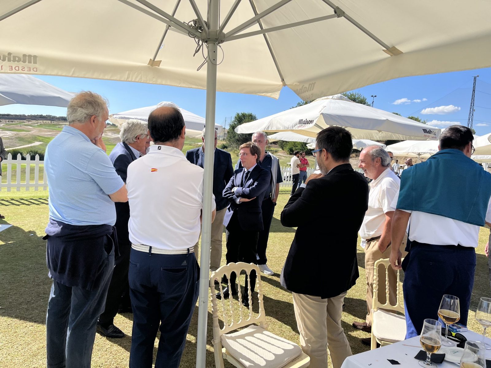 Hosteleros y empresarios del sector se reunieron en el I Torneo de Golf de Hostelería Madrid para celebrar el 140 Aniversario de la Asociación - La Viña