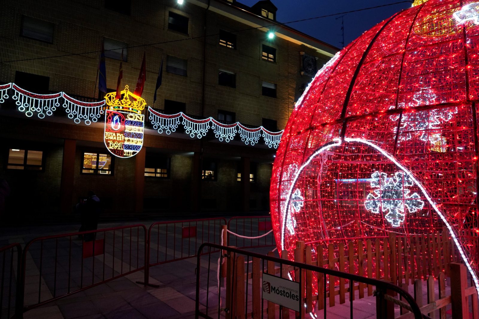 Móstoles lanza la campaña “La magia de la Navidad está en tu barrio” - La Viña