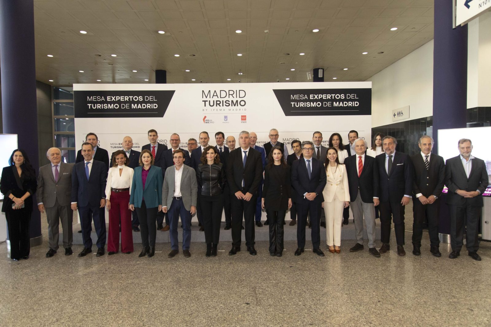 Queda constituida la Mesa de Expertos del Turismo en FITUR - La Viña