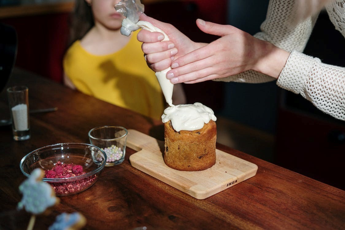 Parla convoca un concurso para crear el dulce típico de la ciudad: el ‘Huevo de Avutarda’ - La Viña