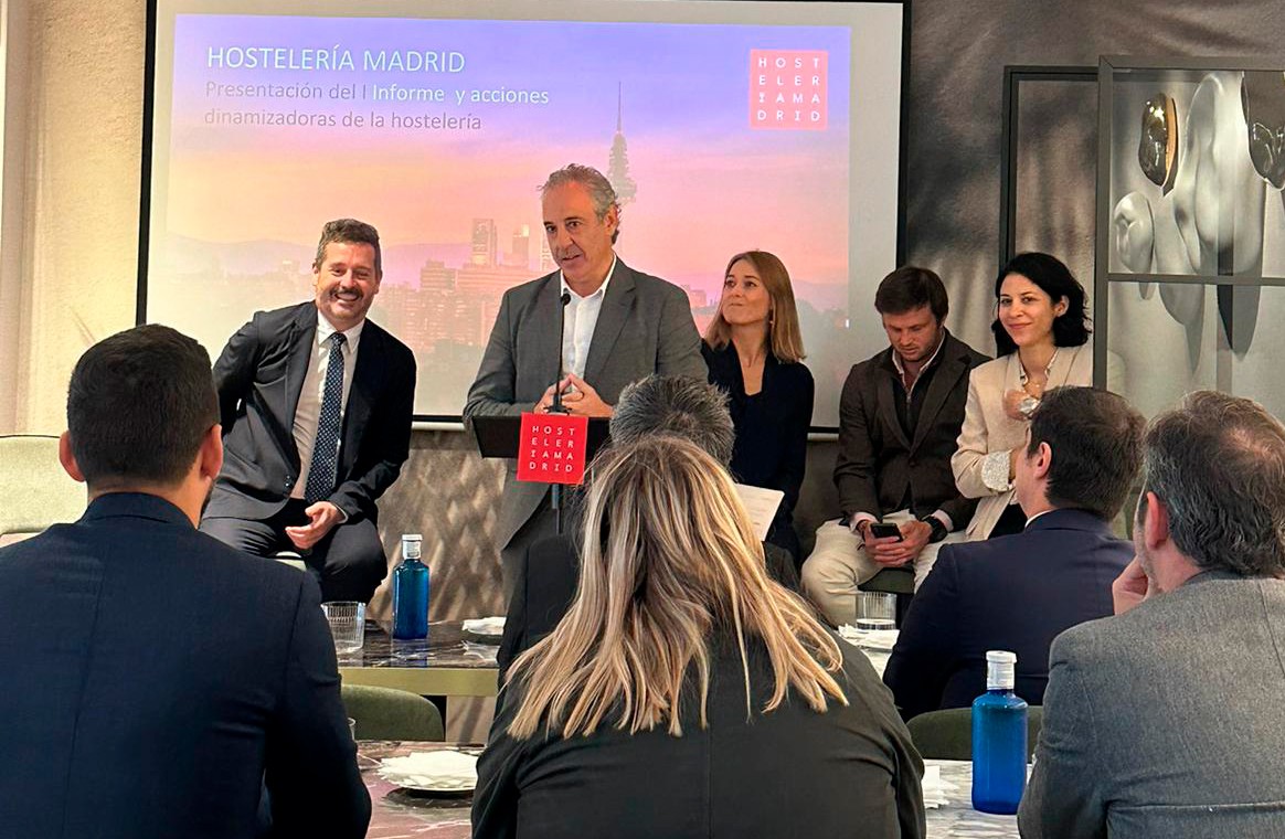 Hostelería Madrid presenta el I Informe Semestral de la Hostelería de Madrid con el Consejero de Cultura, Turismo y Deporte de la CAM, Mariano de Paco - La Viña