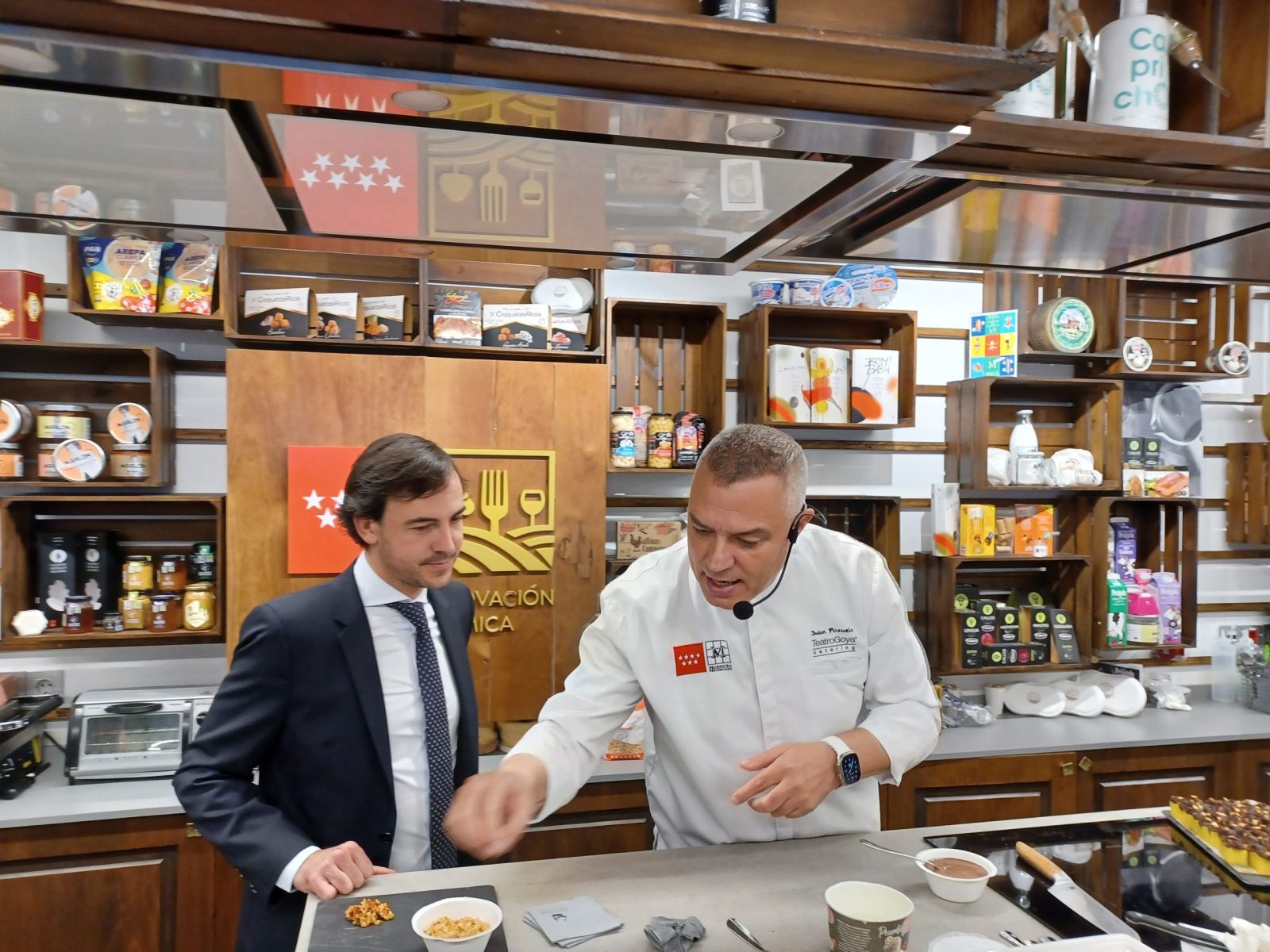 La Comunidad presenta la campaña Yo Como Madrid para promocionar el consumo de alimentos locales estas navidades - La Viña La Comunidad presenta la campaña Yo Como Madrid para promocionar el consumo de alimentos locales estas navidades - La Viña