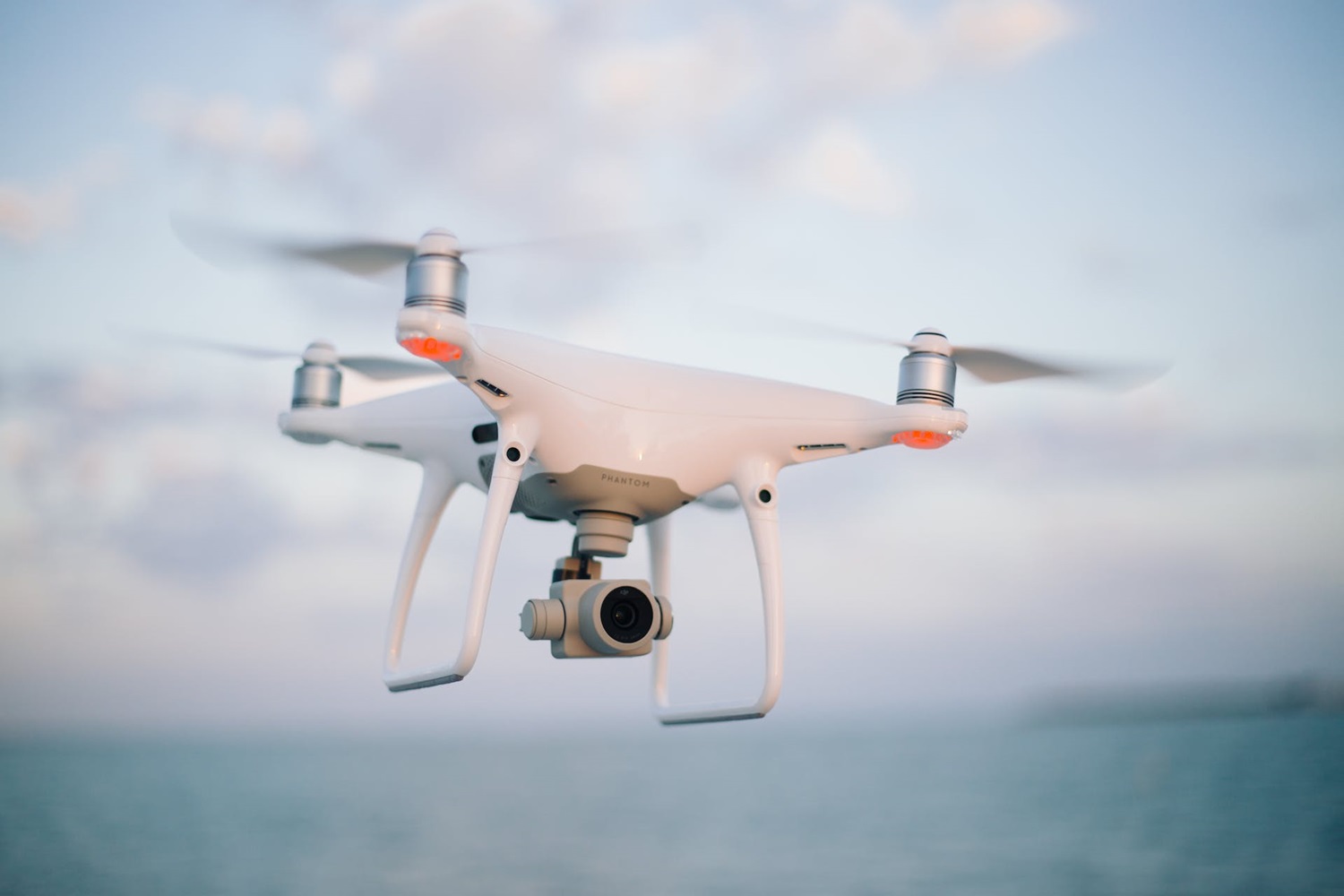 Drones en hostelería, el nuevo delivery por el aire - La Viña