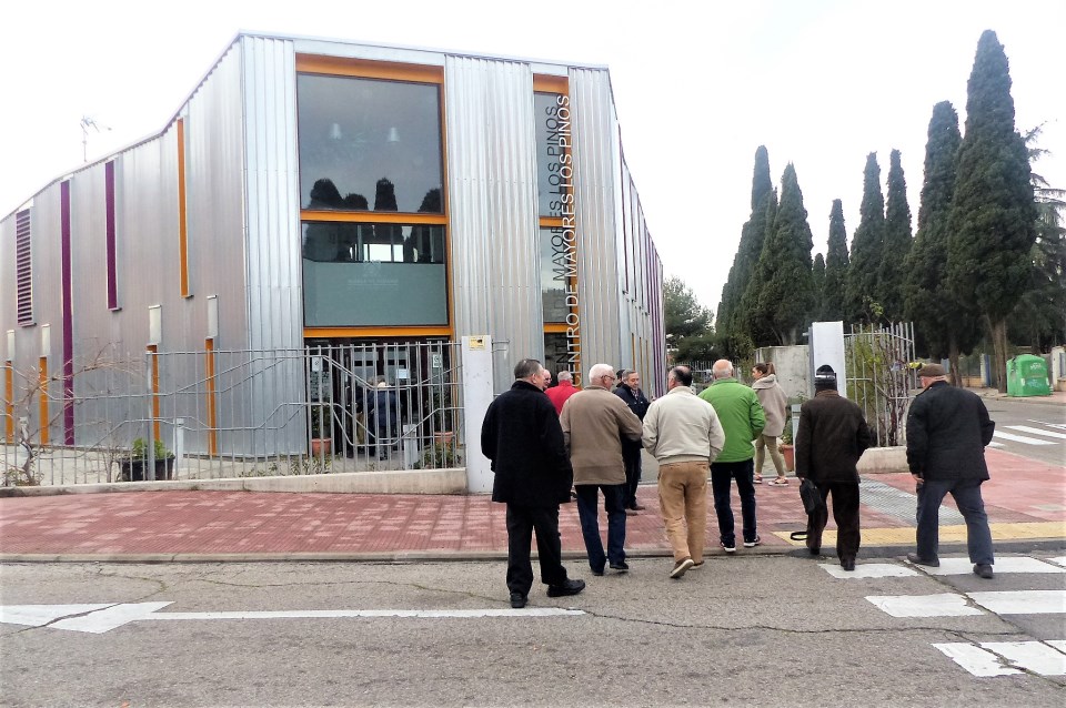 Alcalá de Henares saca a concurso la explotación de las cafeterías de los Centros de Mayores Municipales - La Viña