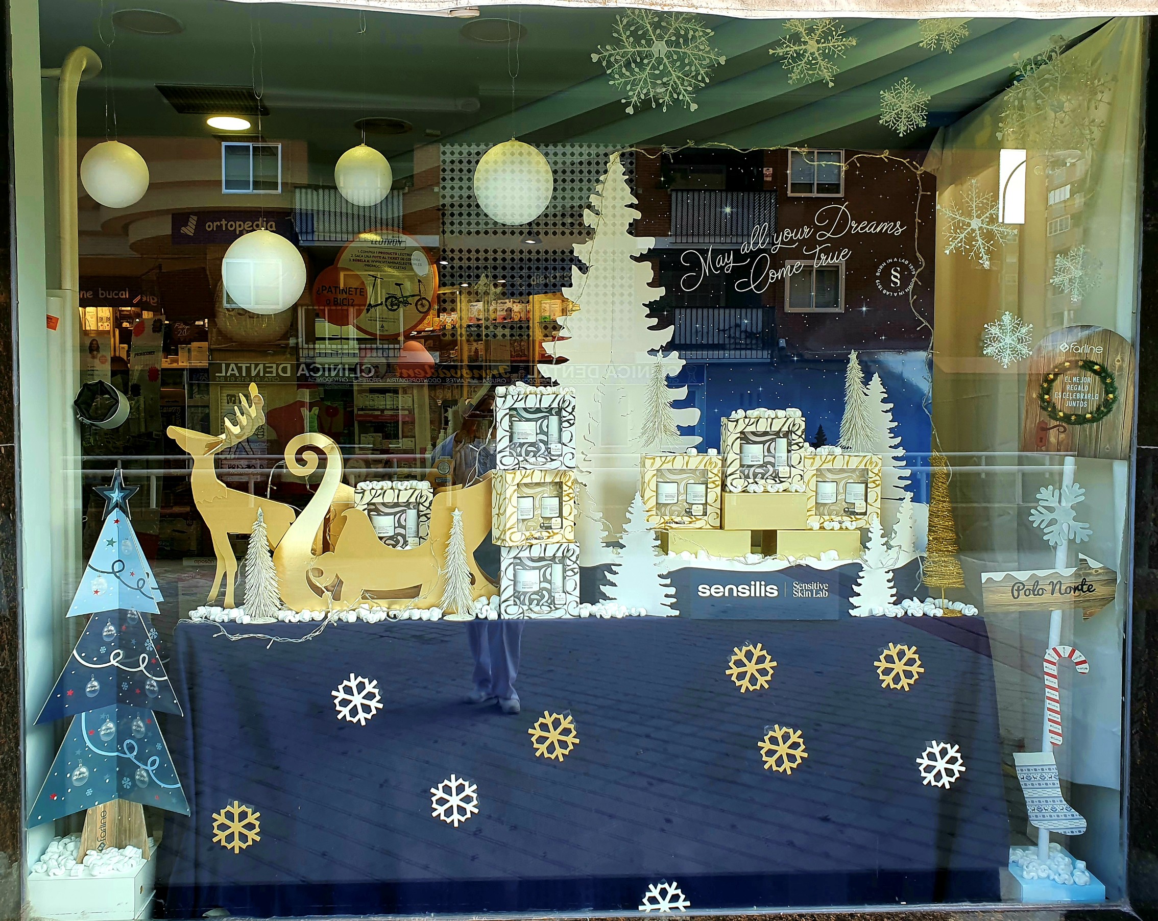 Fuenlabrada convoca el VI Concurso de Escaparatismo Navideño - La Viña Fuenlabrada convoca el VI Concurso de Escaparatismo Navideño - La Viña